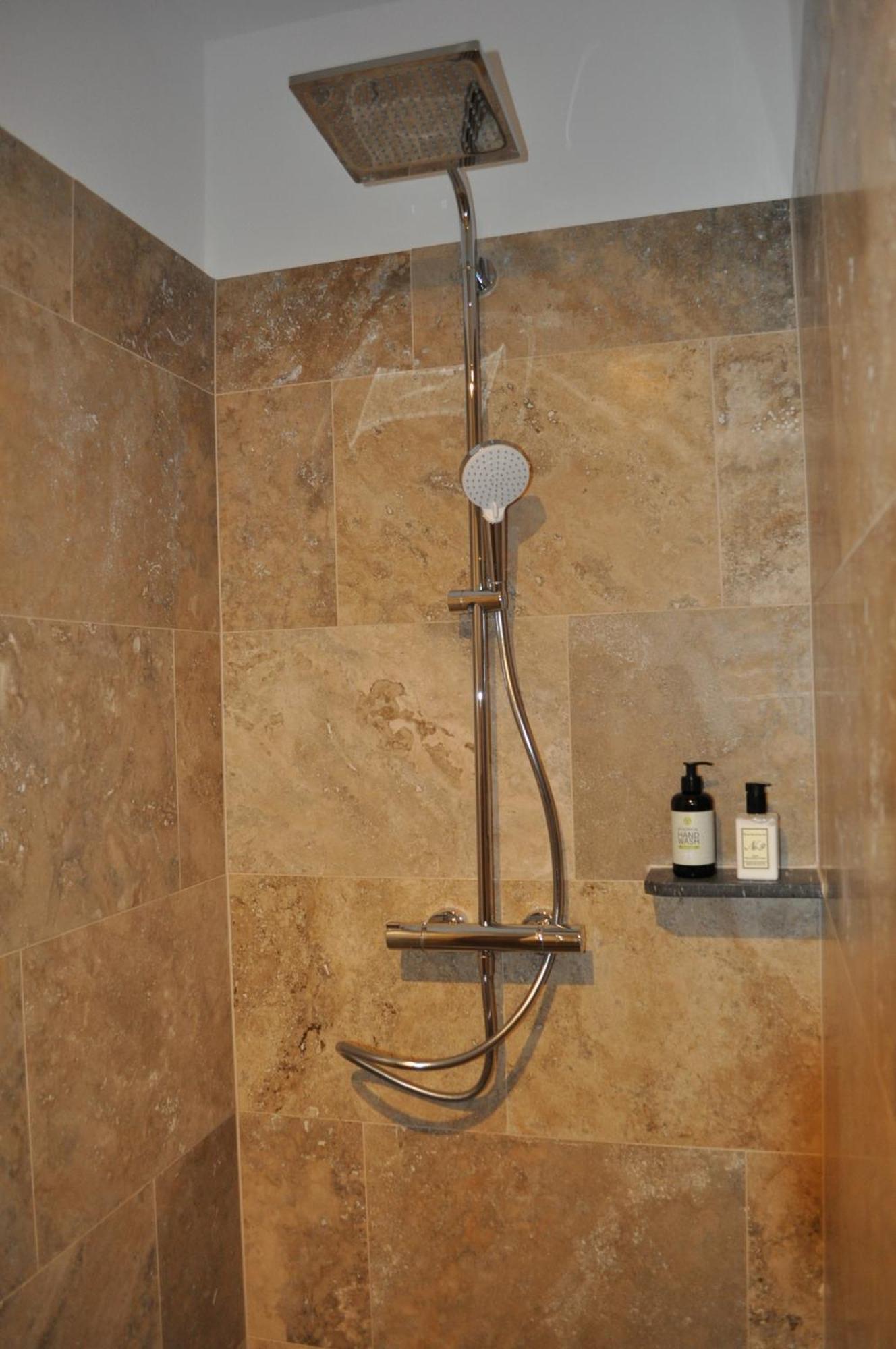 Ferienwohnung Binder Hubertusstrasse Velden am Woerthersee Ngoại thất bức ảnh